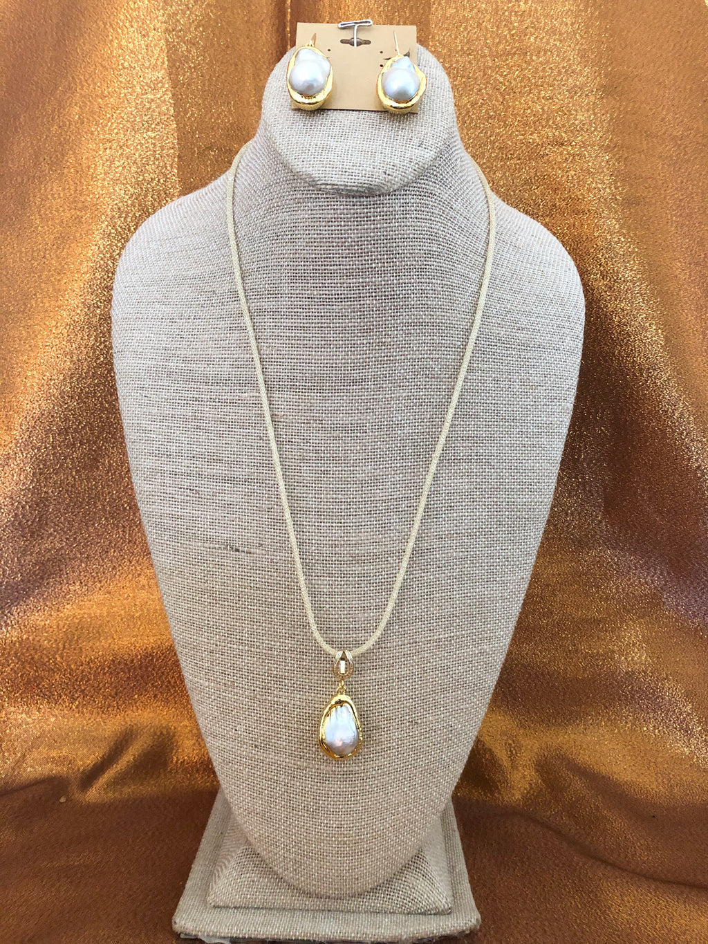 Baroque Keshi White Pearl, Gold Plated with Mesh Chain, Handmade Necklace