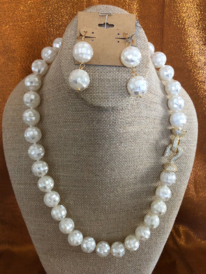 Faceted Round White Handmade Necklace