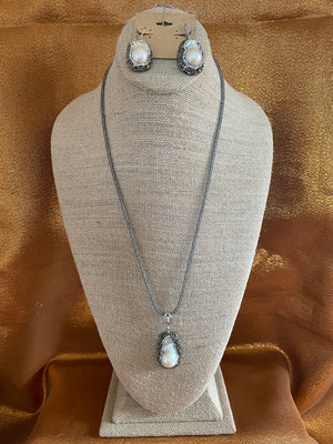 Baroque Keshi White Pearl, with Mesh Chain, Handmade Necklace